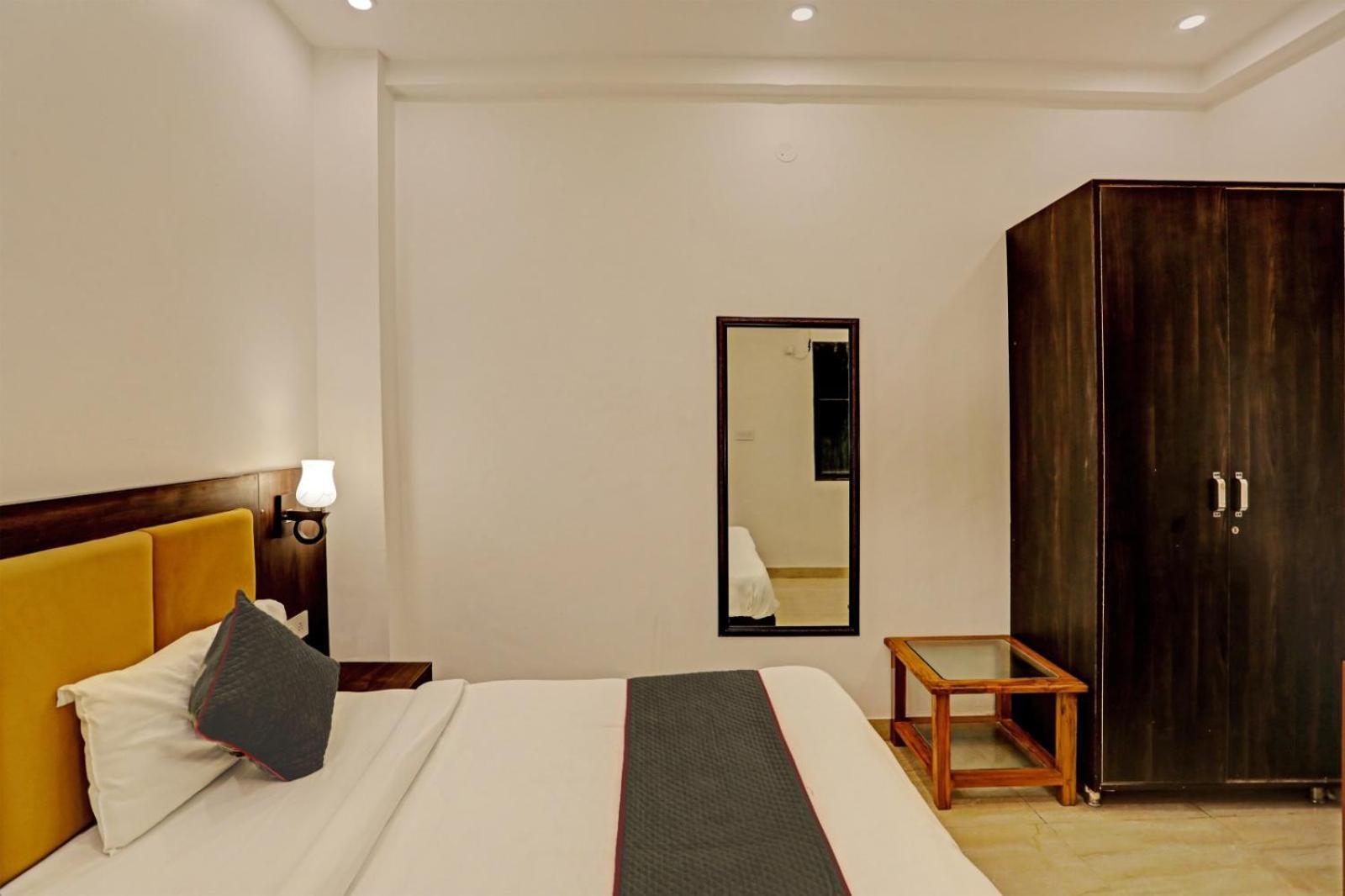 Grand King Hotel