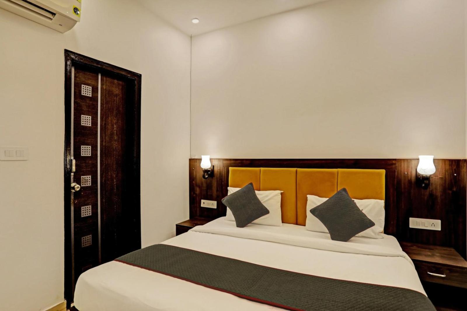Grand King Hotel